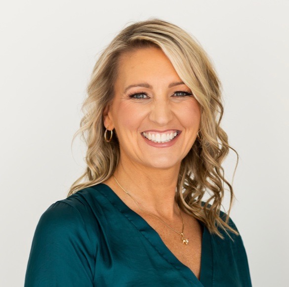 Carma Bryan, real estate agent serving Lincoln, Nebraska